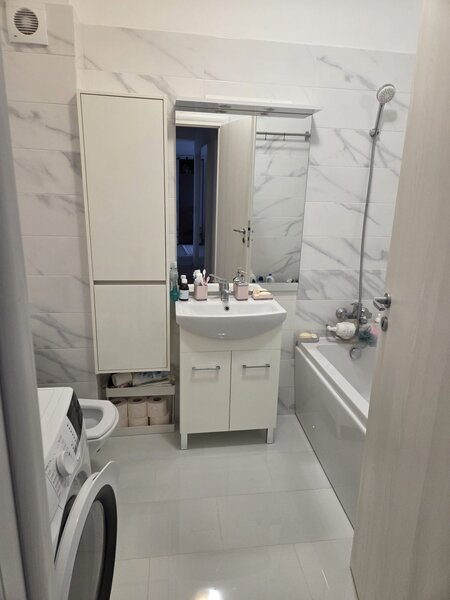 Drumul Taberei, ap. cu 2 camere, doua locuri de parcare.Bd Valea Lunga